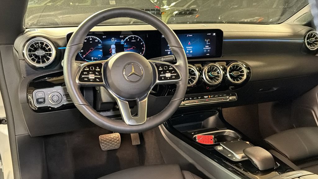 Used 2023 Mercedes-Benz CLA 250 4MATIC image 16