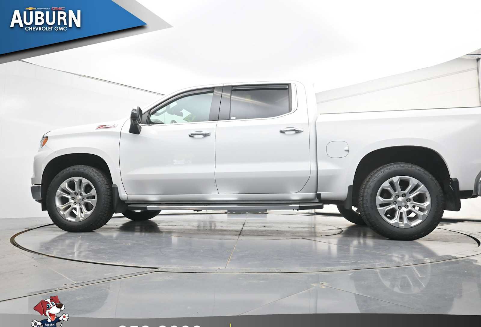Used 2023 Chevrolet Silverado 1500 LTZ AWD/4WD image 22