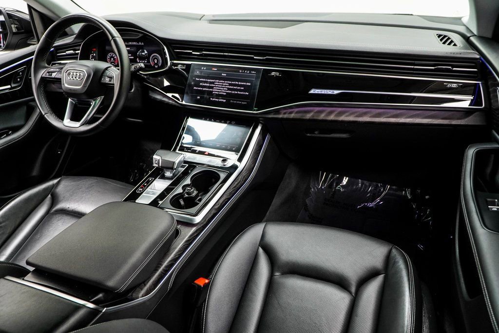Used 2023 Audi Q8 Prestige AWD/4WD image 17