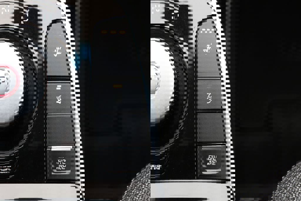 Used 2021 Kia Niro EX w/ Cold Weather Package image 26