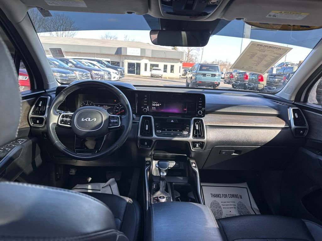 Used 2022 Kia Sorento S w/ Panoramic Sunroof Package image 21