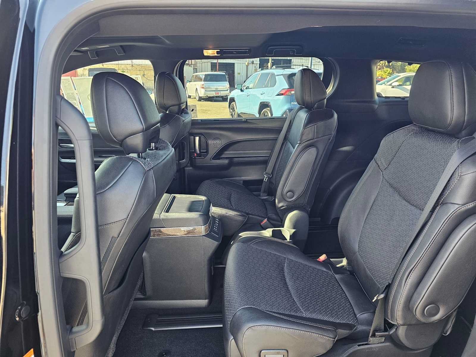 New 2026 Toyota Sienna Platinum AWD/4WD image 18