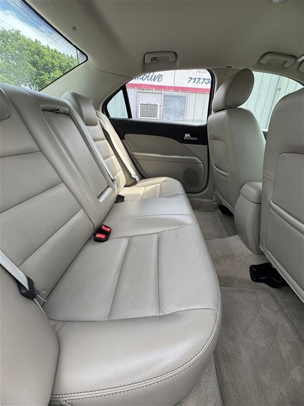 Used 2007 Ford Fusion SE FWD image 13