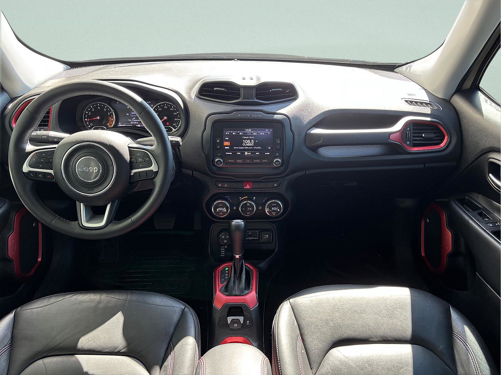 Used 2016 Jeep Renegade Trailhawk AWD/4WD image 28