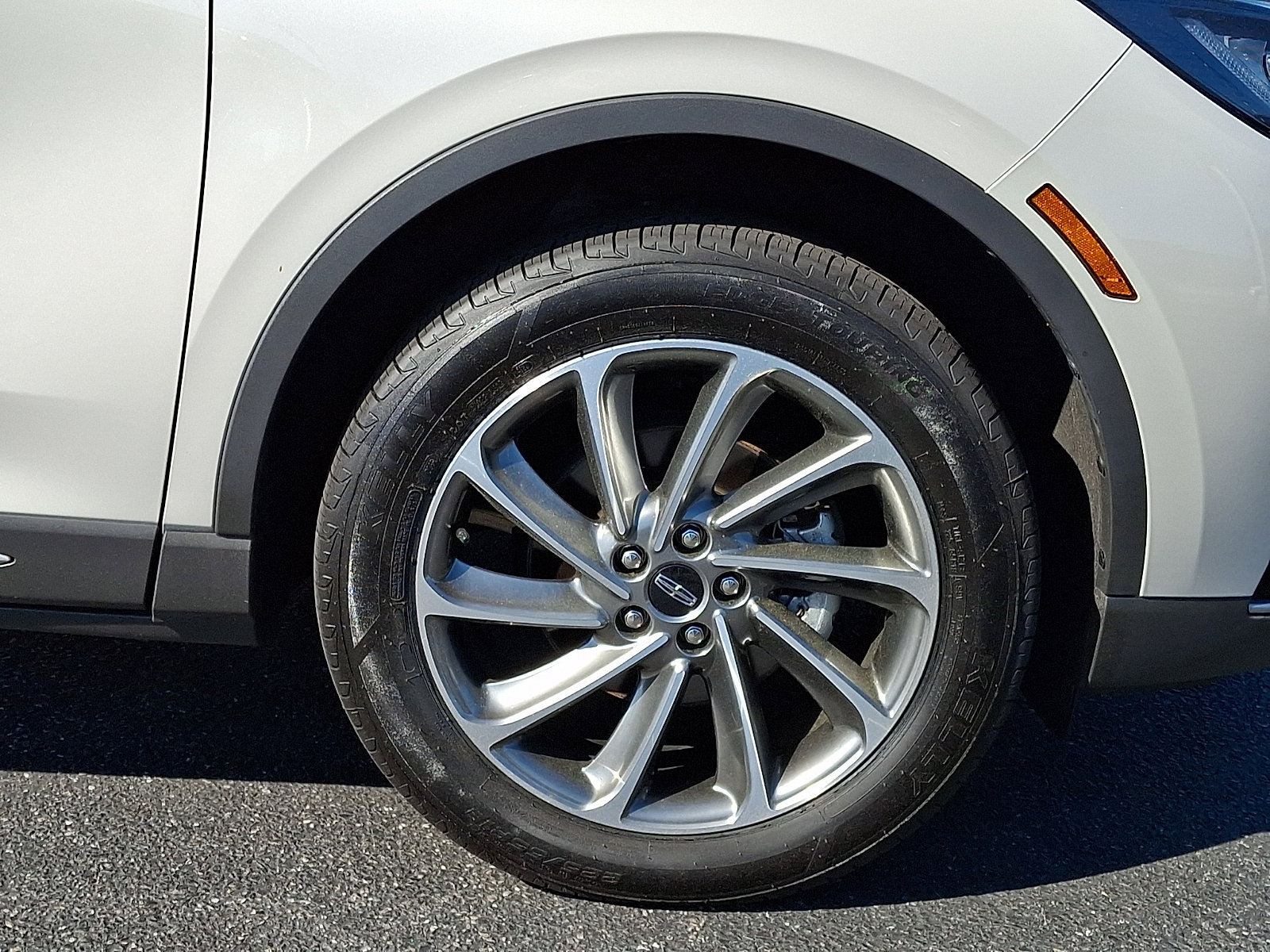 Certified 2023 Lincoln Corsair AWD w/ Equipment Group 101A image 8