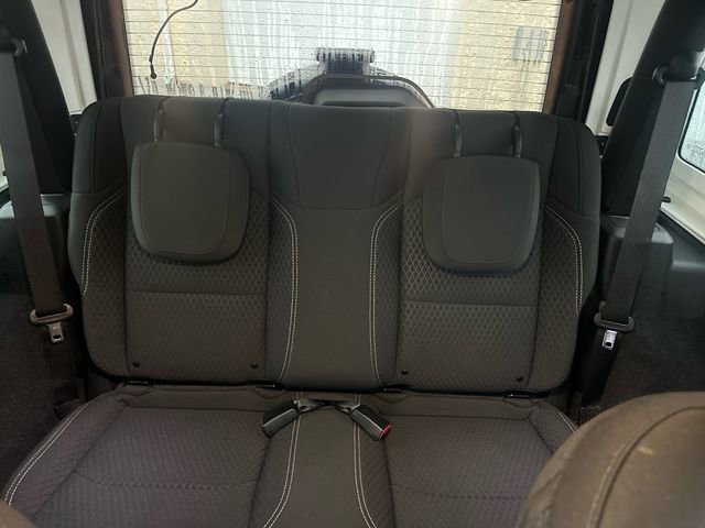 Used 2021 Jeep Wrangler Sport image 32
