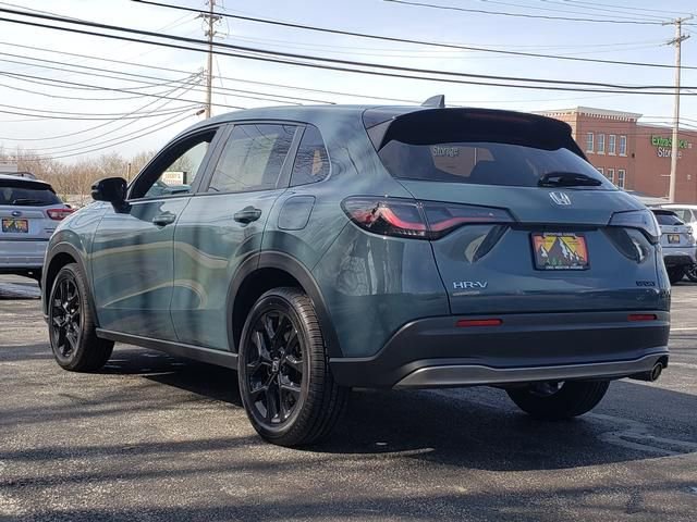 Used 2023 Honda HR-V Sport image 6