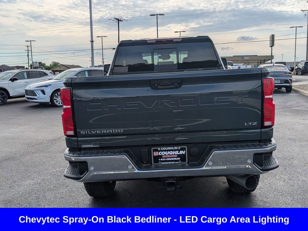 Used 2025 Chevrolet Silverado 3500 LTZ w/ LTZ Plus Package AWD/4WD image 7