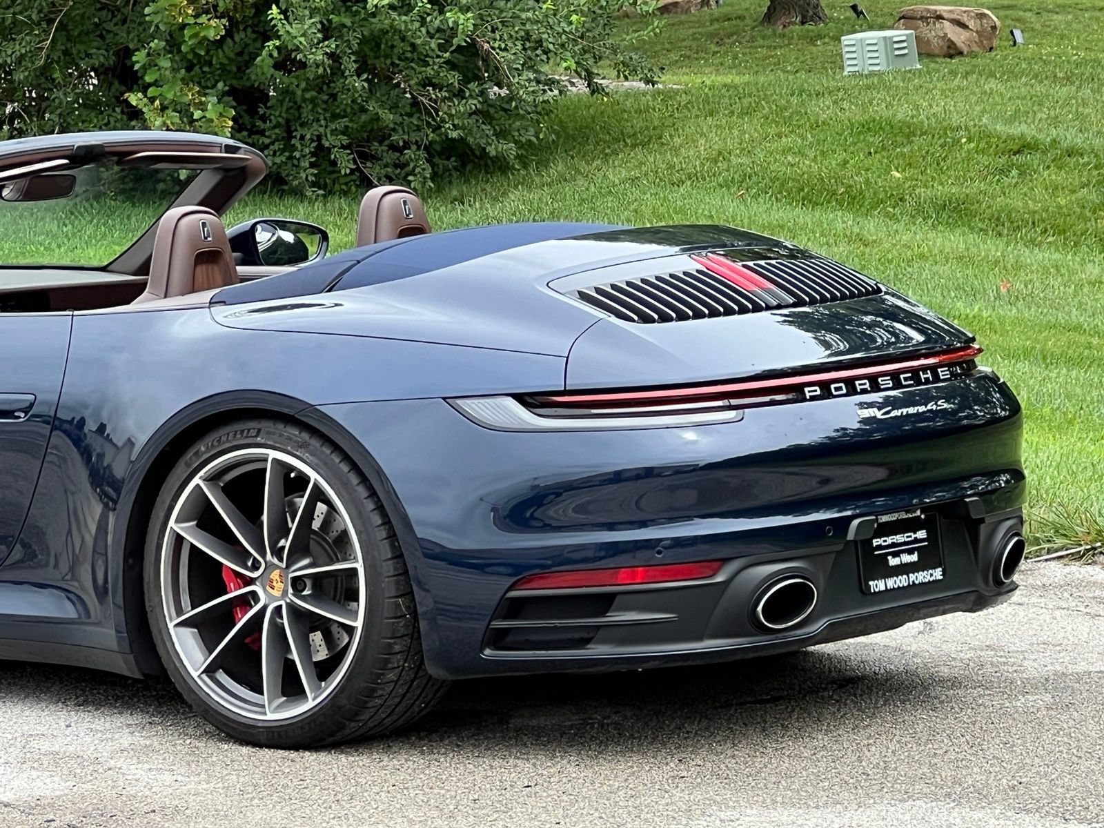 Certified 2020 Porsche 911 Carrera 4S AWD/4WD image 12