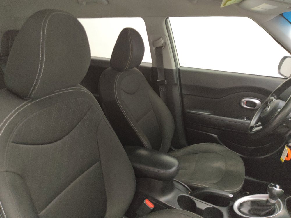 Used 2019 Kia Soul FWD image 21