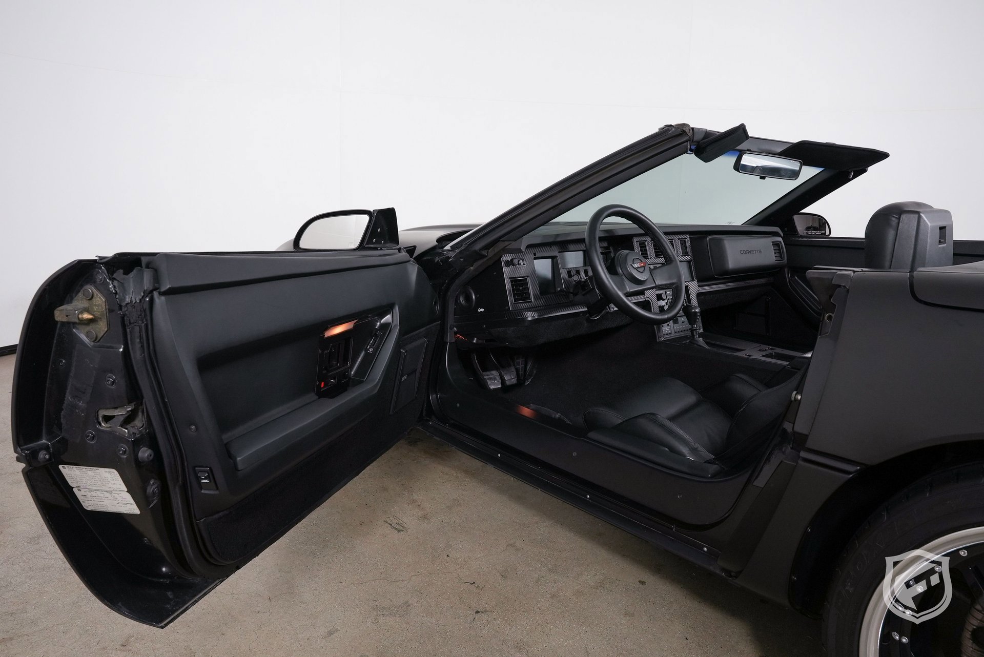 Used 1987 Chevrolet Corvette Convertible image 14