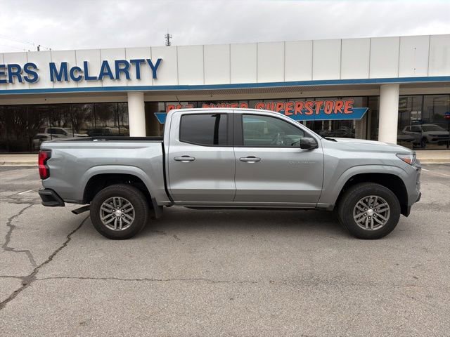 Used 2024 Chevrolet Colorado LT w/ LT Convenience Package image 2