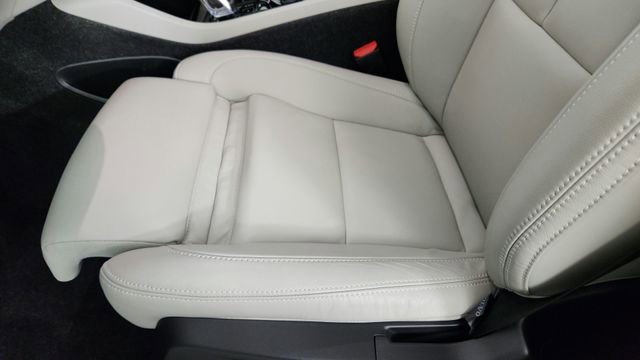 Certified 2026 Volvo XC40 B5 Plus w/ Protection Package Premier AWD/4WD image 49