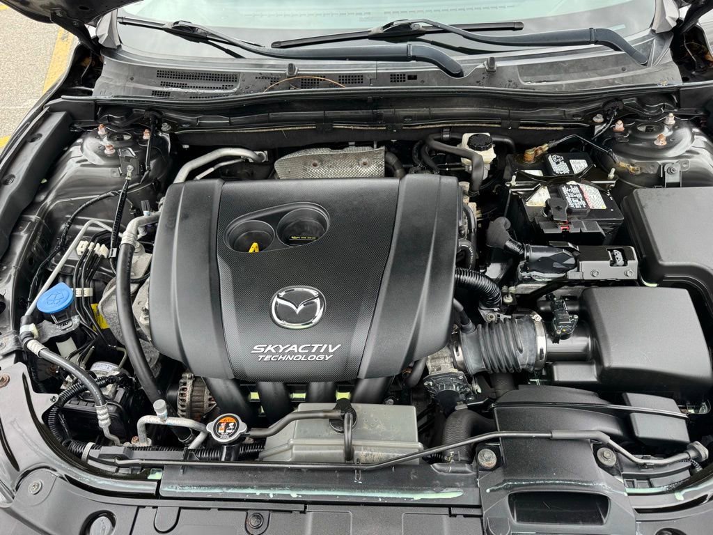 Used 2018 MAZDA MAZDA3 Grand Touring FWD image 11