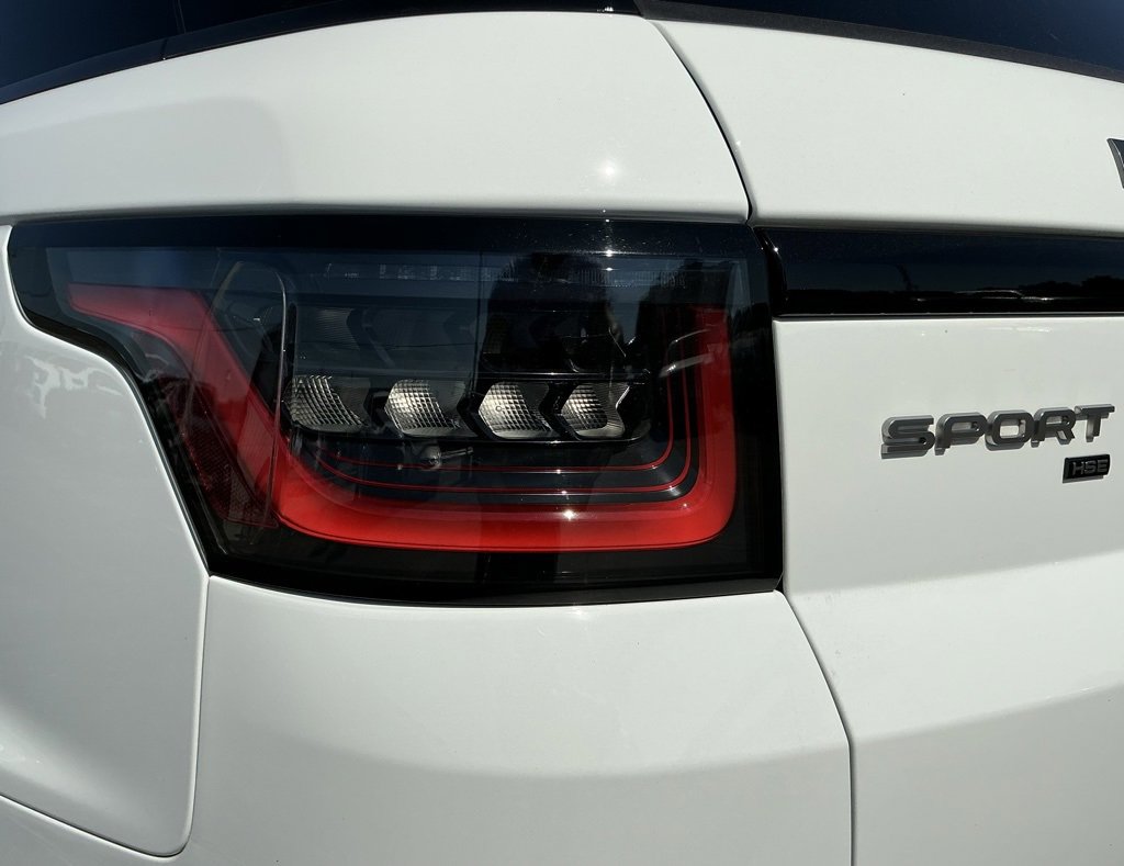 Used 2022 Land Rover Range Rover Sport HSE Silver Edition image 15