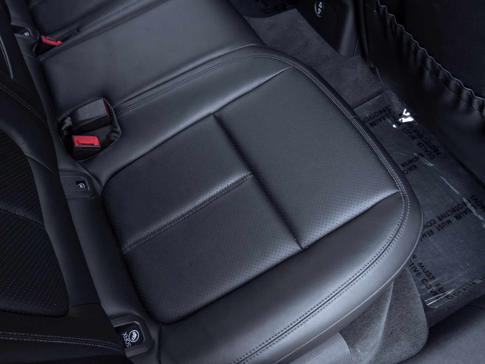 Certified 2026 Porsche Macan AWD/4WD image 49