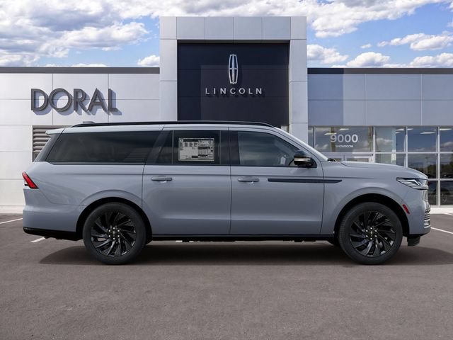 New 2027 Lincoln Navigator L Reserve w/ Jet Appearance Package RWD image 5