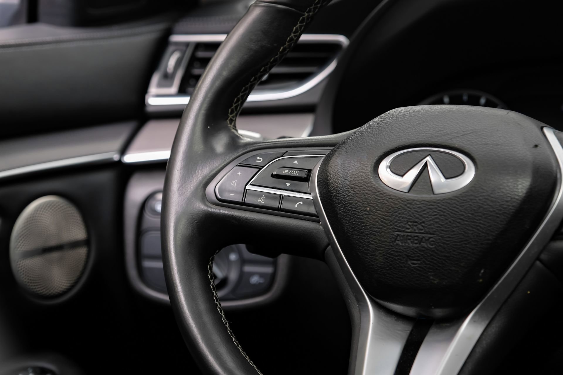 Used 2023 INFINITI QX50 Luxe AWD/4WD image 22