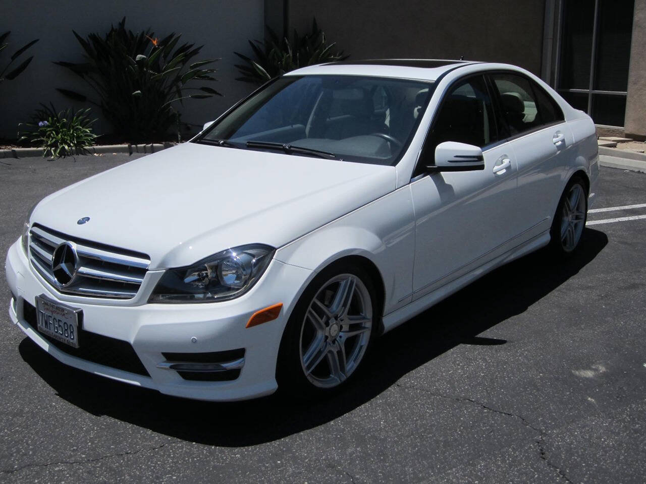 Used 2013 Mercedes-Benz C 300 4MATIC Sedan image 7