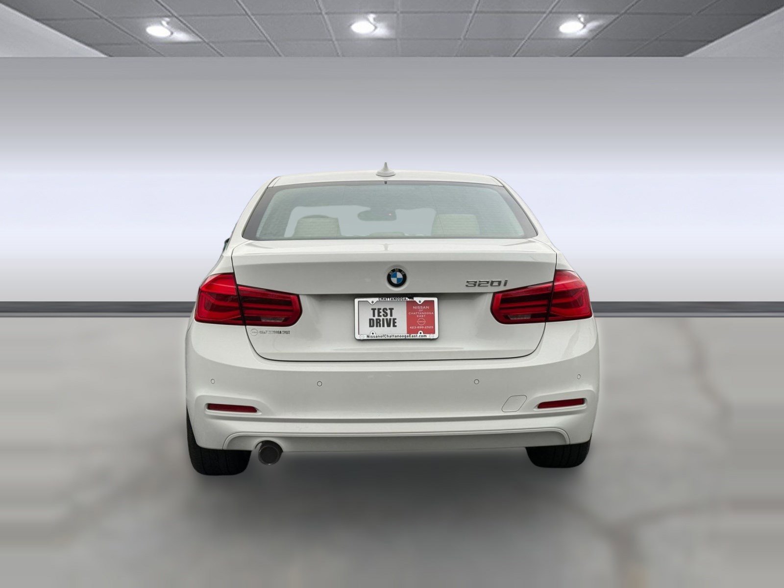 Used 2017 BMW 320i Sedan image 9