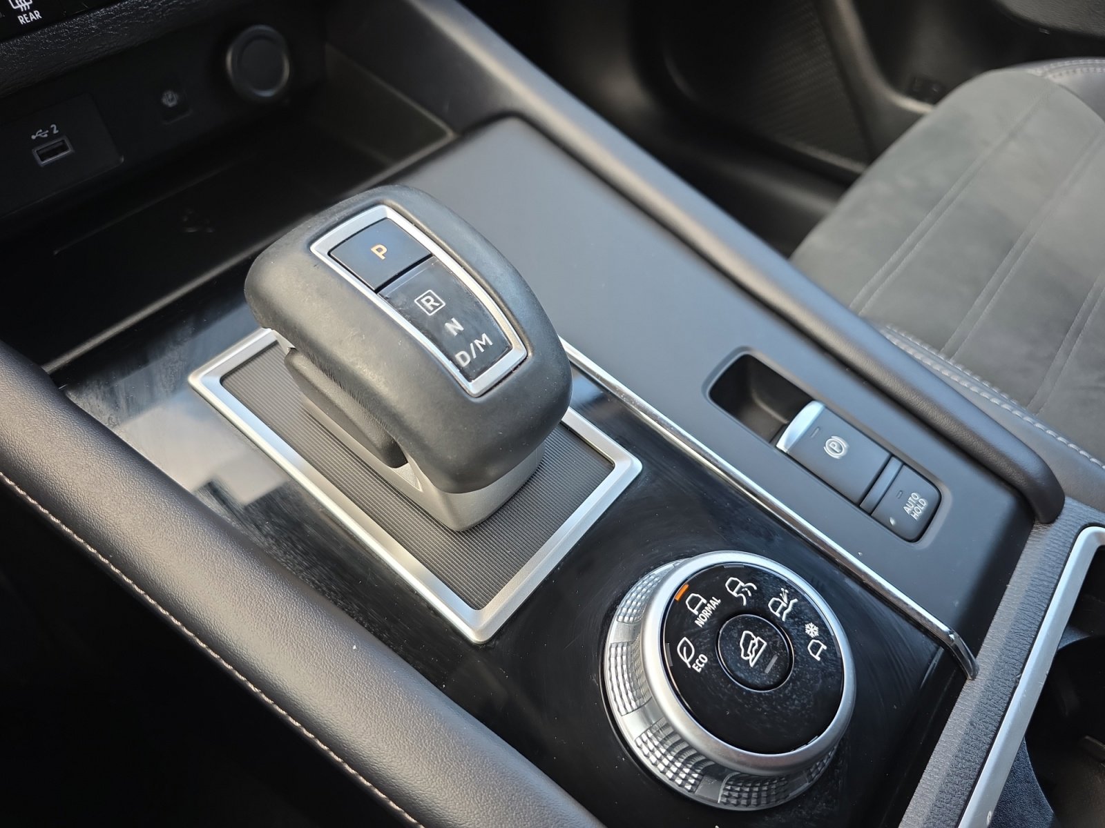 Used 2024 Mitsubishi Outlander SE image 21