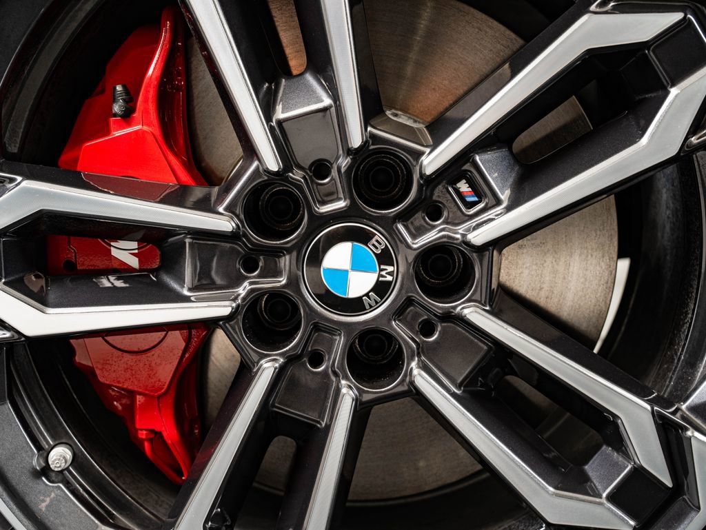 New 2026 BMW X2 xDrive28i w/ Technology Package AWD/4WD image 8