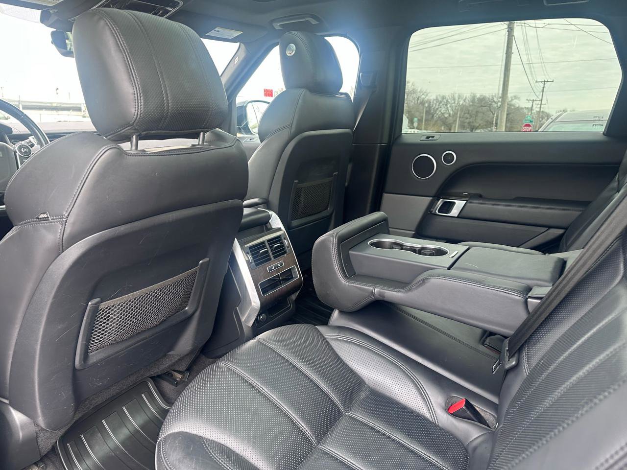 Used 2017 Land Rover Range Rover Sport HSE image 13