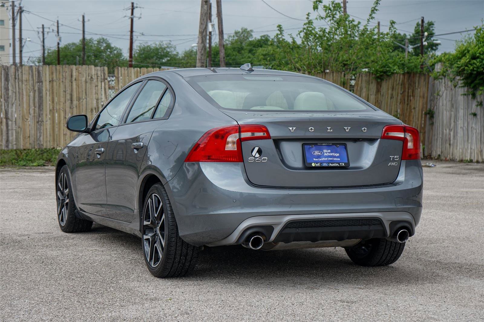 Used 2018 Volvo S60 T5 Dynamic w/ Vision Package image 6