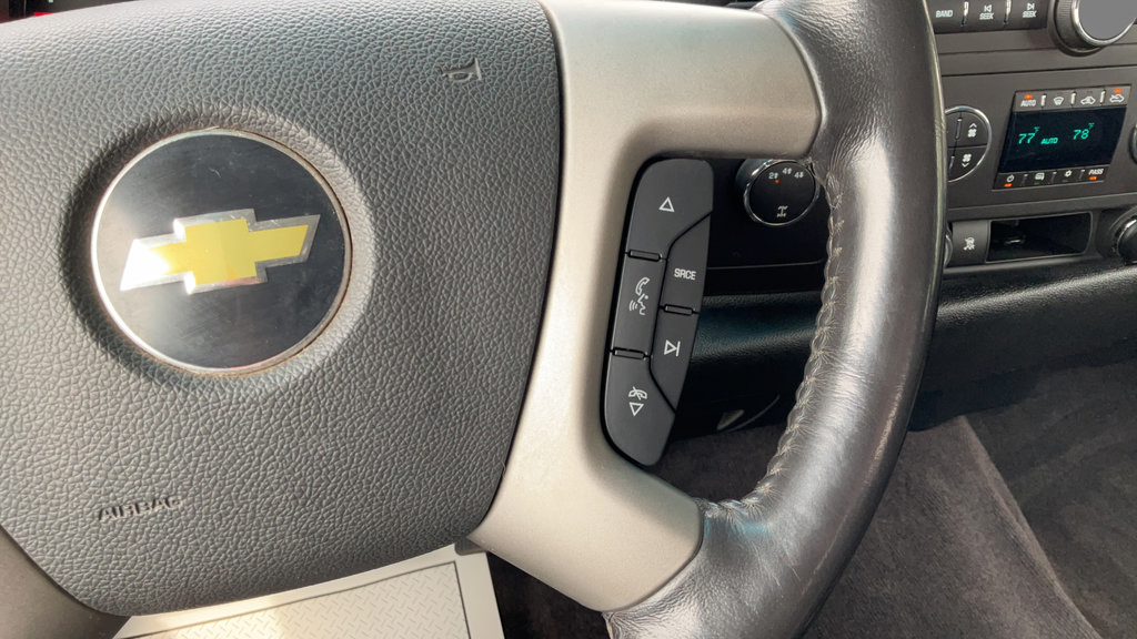 Used 2010 Chevrolet Silverado 2500 LT w/ Interior Plus Package AWD/4WD image 31