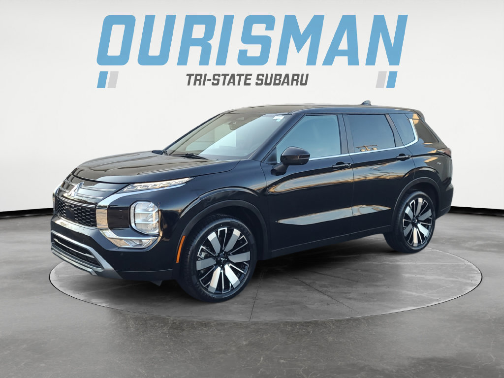 Used 2025 Mitsubishi Outlander SE AWD/4WD image 2