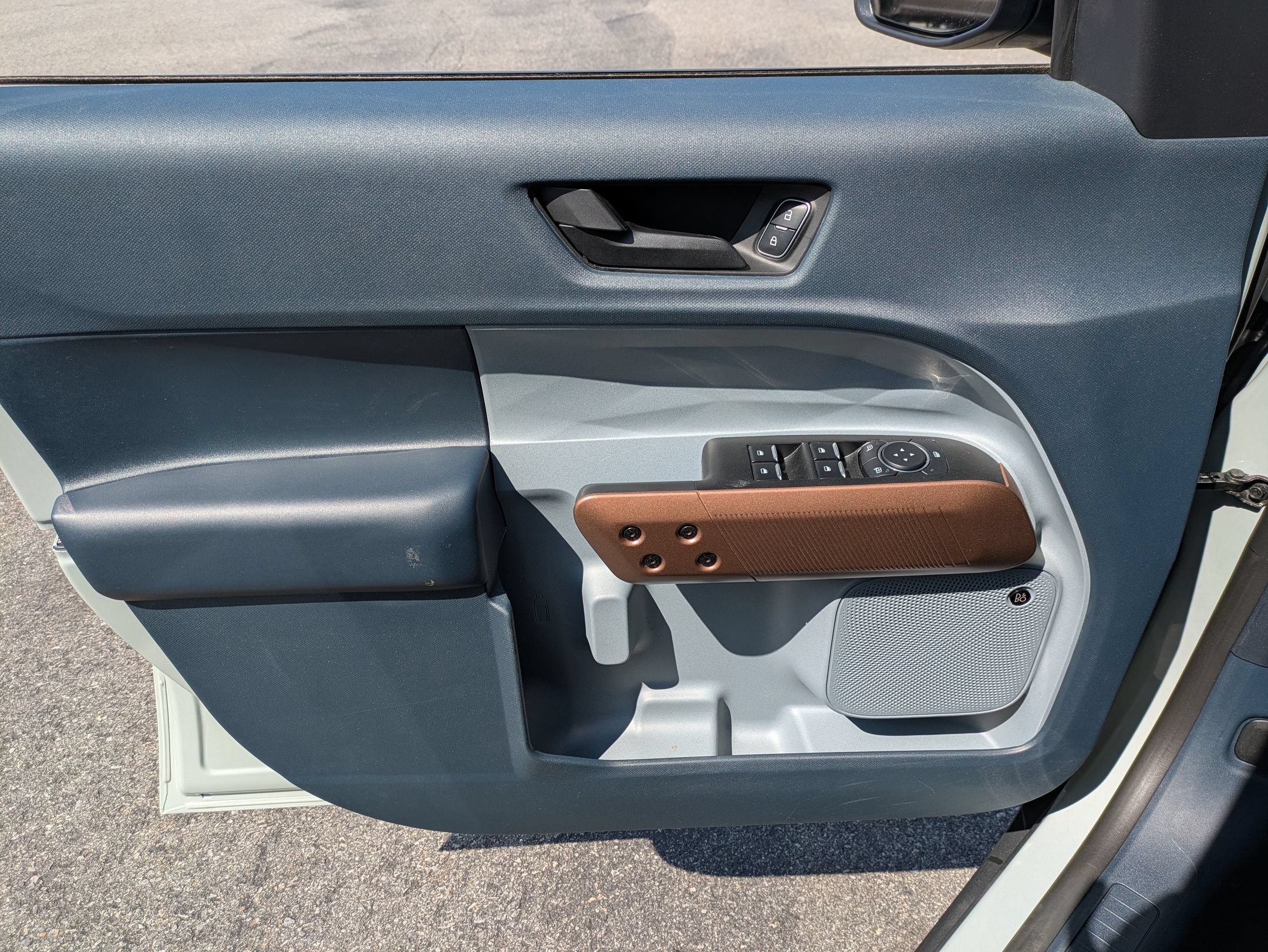 Certified 2024 Ford Maverick Lariat FWD image 6