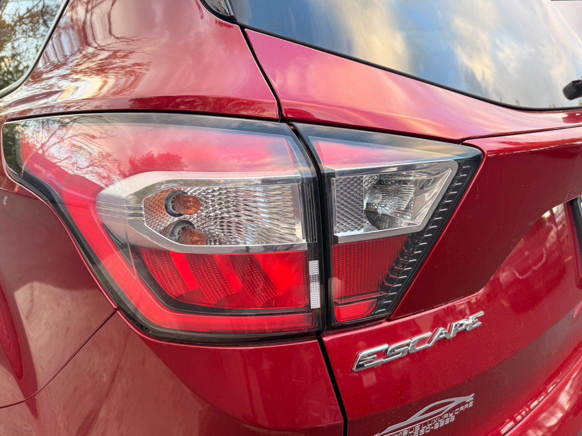 Used 2017 Ford Escape SE image 25