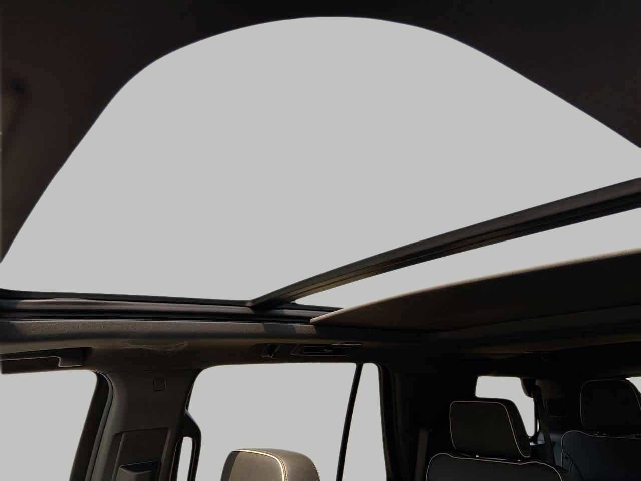 New 2026 Chevrolet Tahoe Premier w/ Sun And Tow Package AWD/4WD image 21