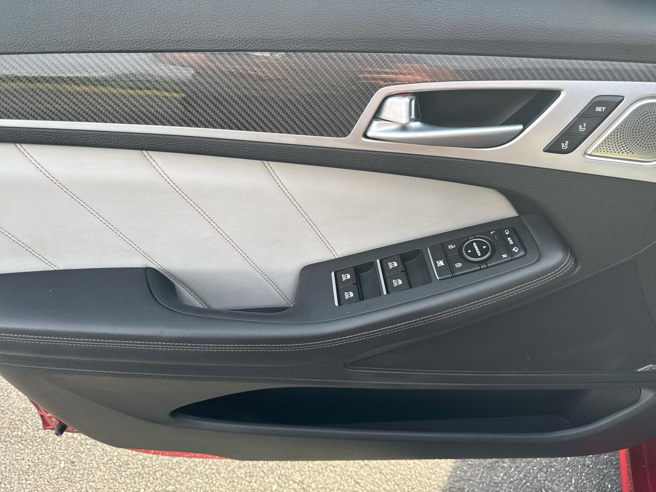 Used 2018 Genesis G80 3.3T Sport image 23