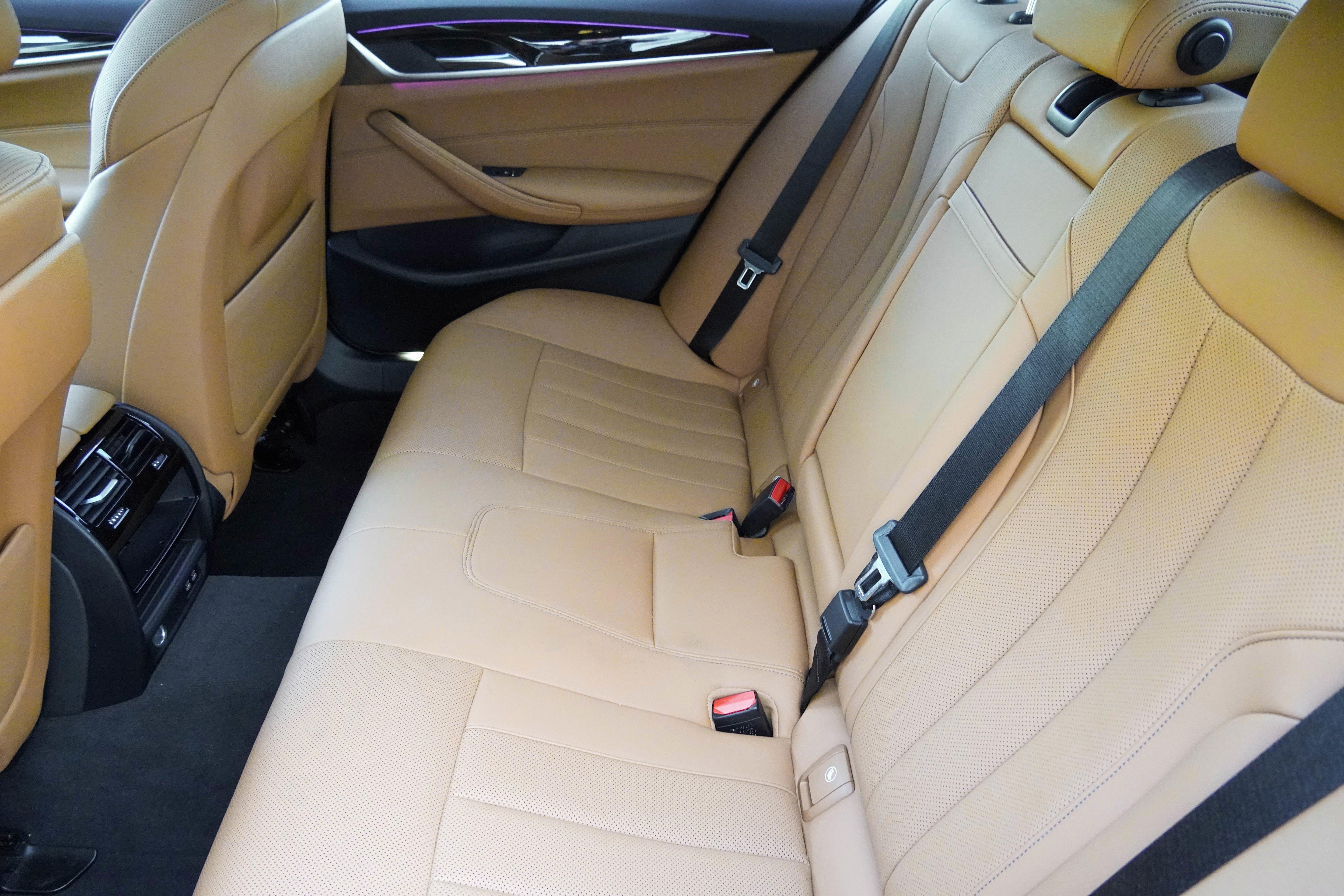 Certified 2023 BMW 530i w/ M Sport Package image 38