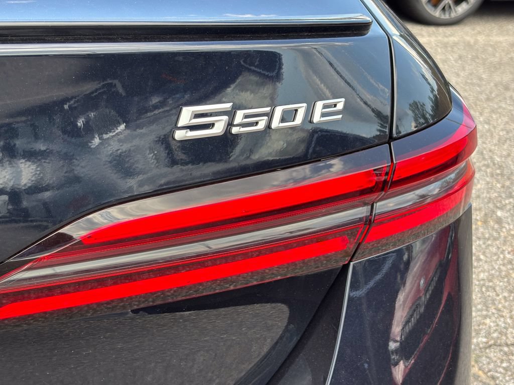 New 2027 BMW 550e xDrive w/ Executive Package AWD/4WD image 7