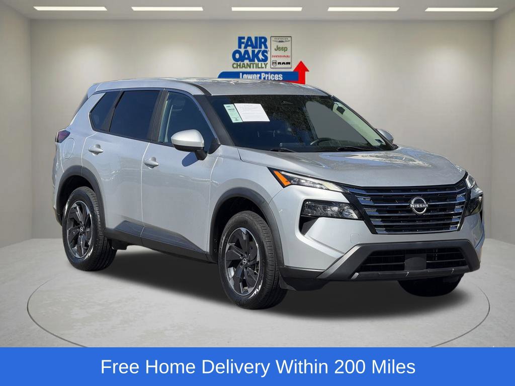Used 2024 Nissan Rogue SV