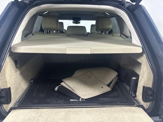 Used 2017 Land Rover Range Rover HSE AWD/4WD image 11