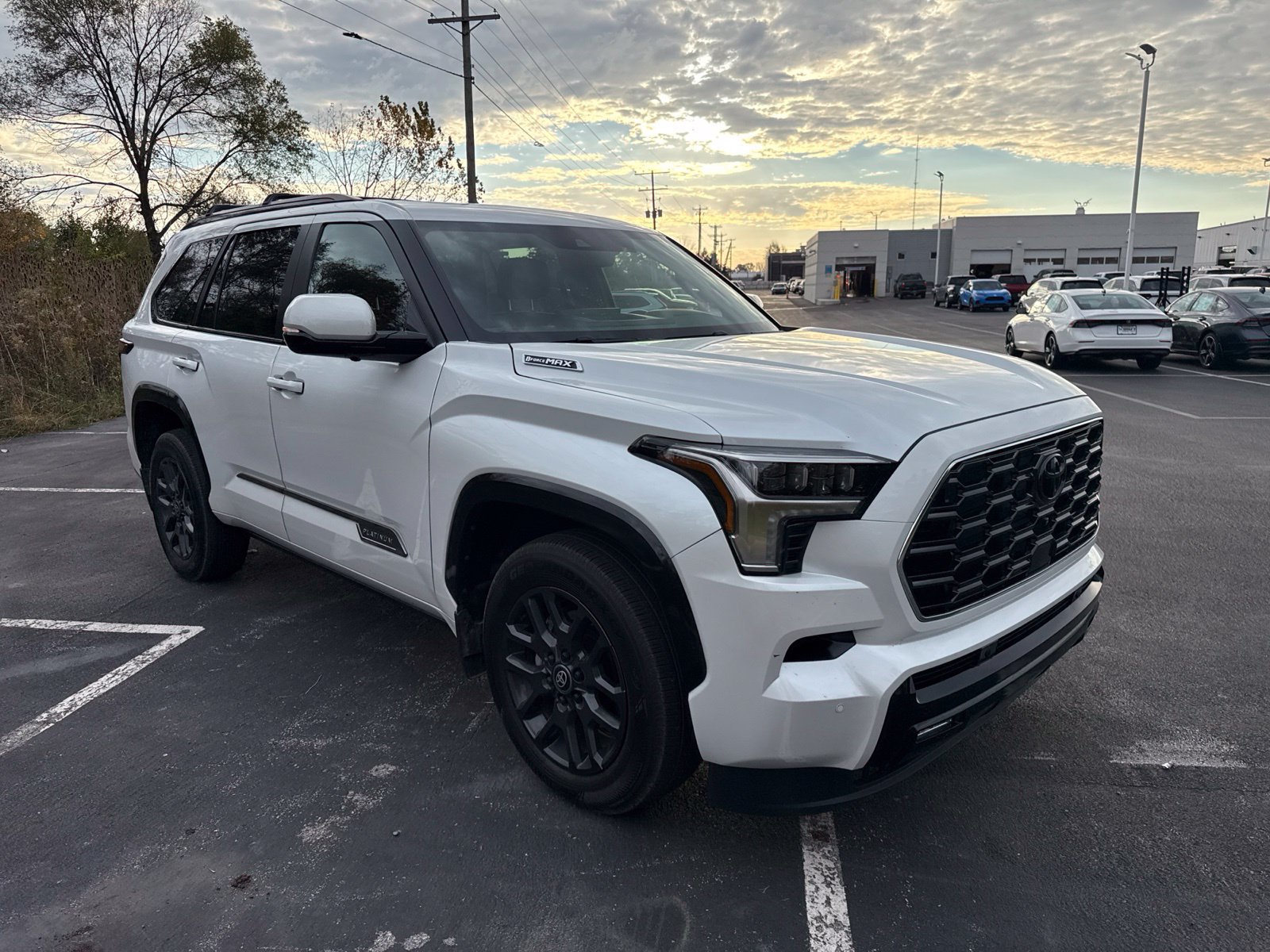 Used 2025 Toyota Sequoia Platinum AWD/4WD image 8