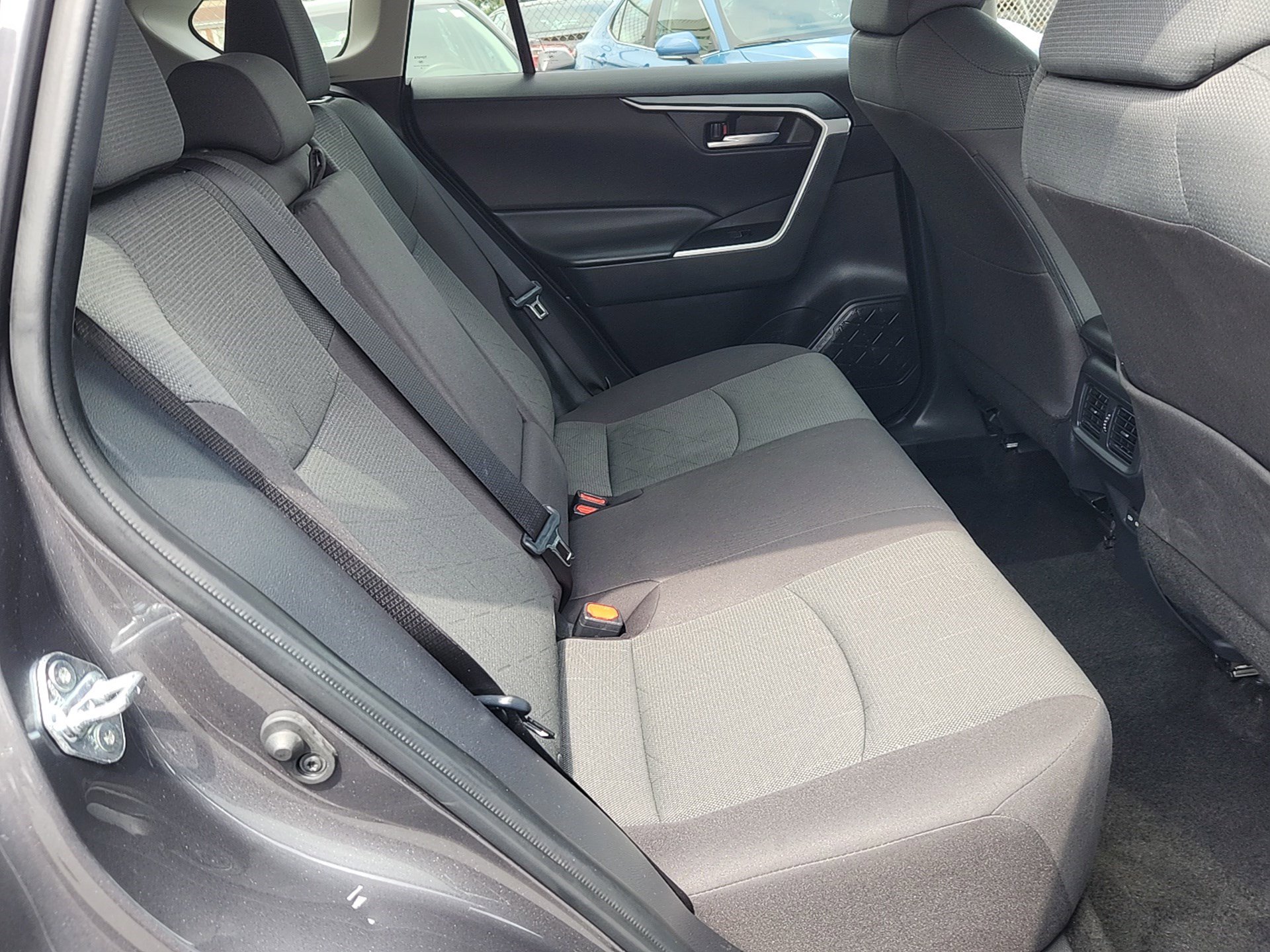 Certified 2025 Toyota RAV4 XLE image 31