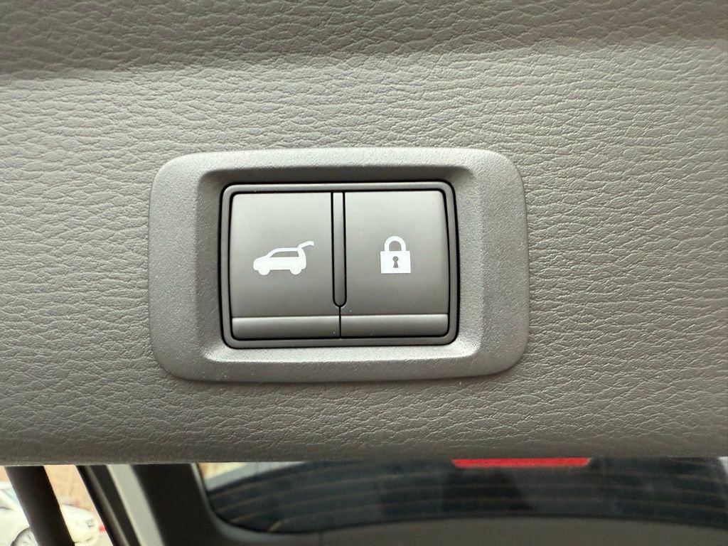 New 2026 Mitsubishi Outlander SEL image 33