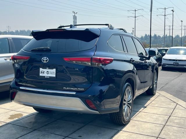 Used 2020 Toyota Highlander Platinum AWD/4WD image 9