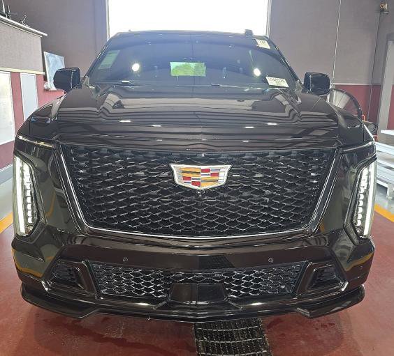 Used 2025 Cadillac Escalade V w/ LPO, Floor Liner Package image 2