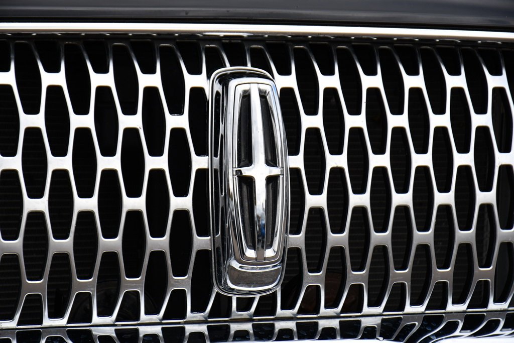 Used 2022 Lincoln Nautilus AWD w/ Premium Package image 33