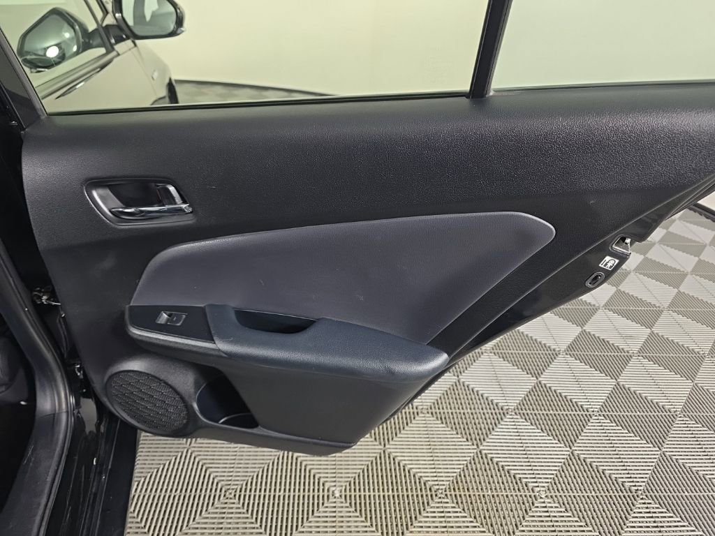 Used 2019 Toyota Prius XLE image 32