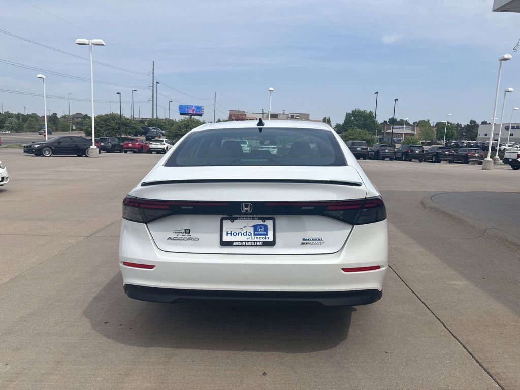 Used 2023 Honda Accord Sport image 6