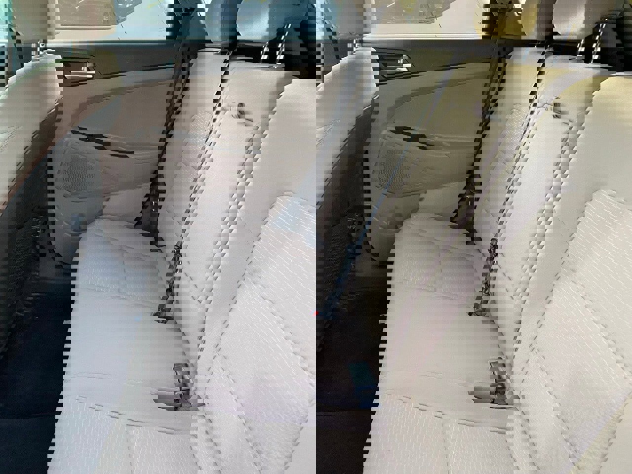 Used 2019 Hyundai Tucson SE image 9