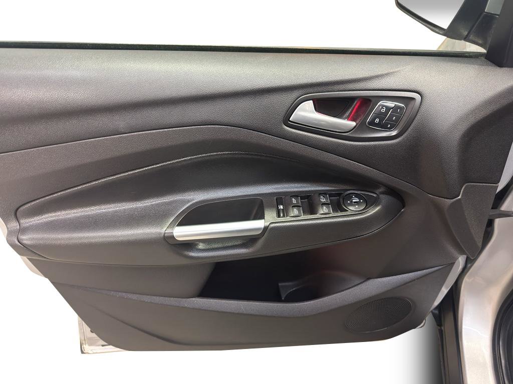 Used 2015 Ford Escape Titanium image 13