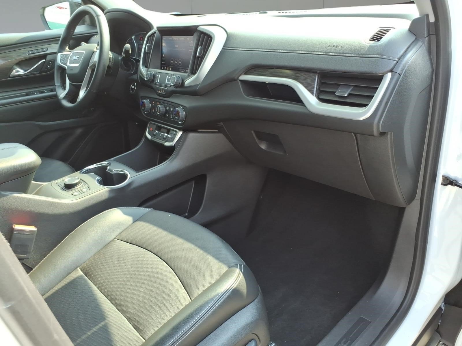Used 2023 GMC Terrain SLT w/ Elevation Edition AWD/4WD image 7