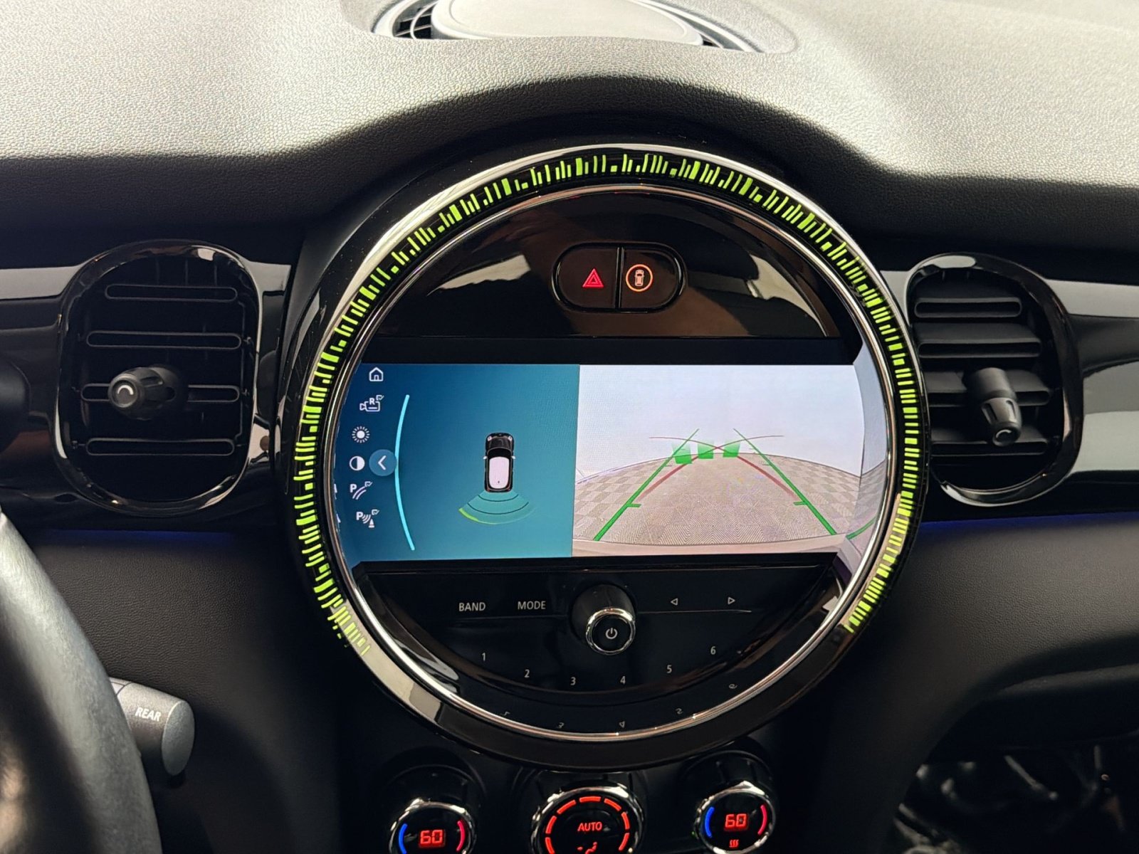 Used 2024 MINI Cooper SE FWD image 19